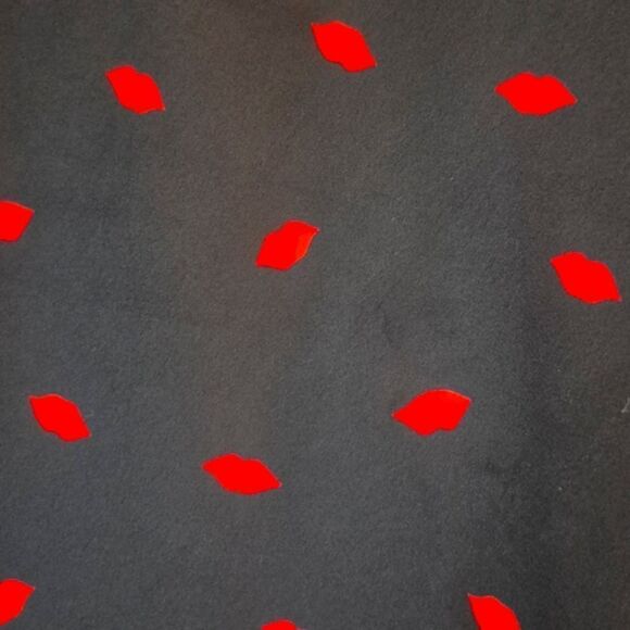 🎁3/$30🎁 A New Day Lips Print Midi Pencil  Skirt Sateen Black Sz M - Picture 7 of 11